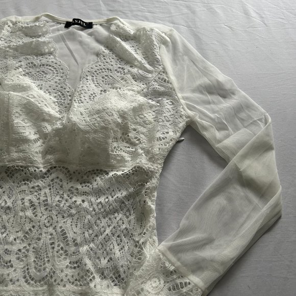 Women's Sexy long-sleeved White Lace Bodysuit Size Small - Picture 5 of 5